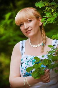 000032-elena-05.jpg