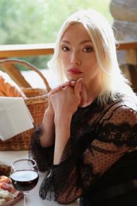 0117-elena-01.jpg